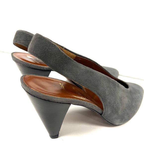 - Paloma grey suede slingback heels. Size 9 Extra Narrow - Picture 6 of 8